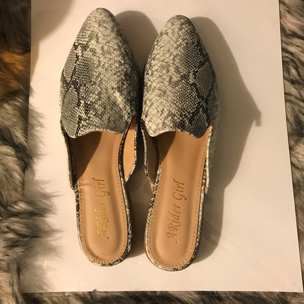 A Ryder Girl brand snakeskin mule